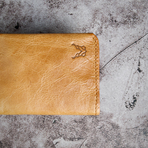 Markore Natural – minimalistische vouwbare kaarthouder met RFID-beveiliging